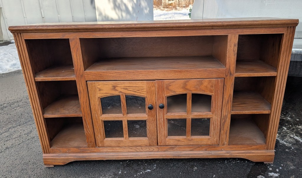 Easy TV Stand&nbsp;Makeover